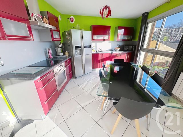 Appartement F3 à vendre - 3 pièces - 70.0 m2 - LYON - 69007 - RHONE-ALPES - Century 21 Le 7 De Coeur