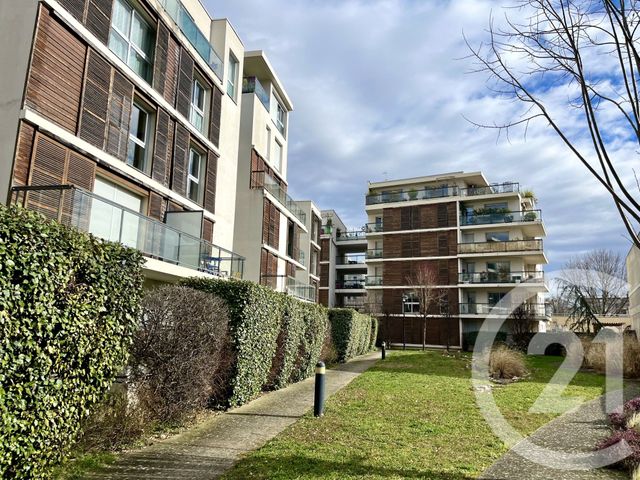 Appartement F3 à vendre - 3 pièces - 70.0 m2 - LYON - 69007 - RHONE-ALPES - Century 21 Le 7 De Coeur