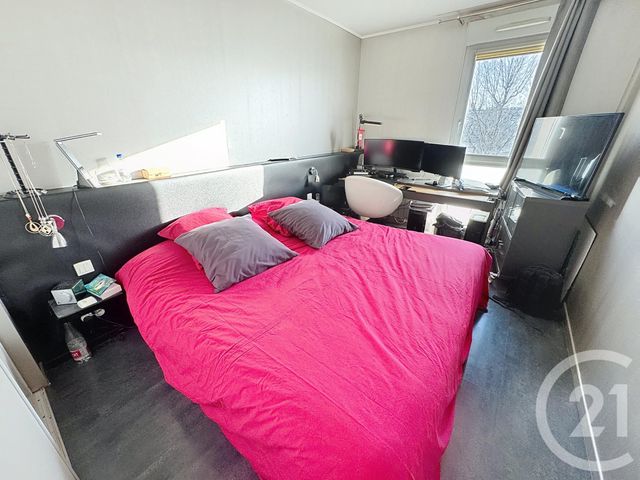 Appartement F3 à vendre - 3 pièces - 70.0 m2 - LYON - 69007 - RHONE-ALPES - Century 21 Le 7 De Coeur