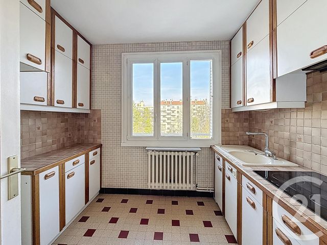 Appartement F4 à vendre - 4 pièces - 64.74 m2 - LYON - 69003 - RHONE-ALPES - Century 21 Le 7 De Coeur