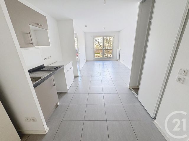Appartement F2 à vendre - 2 pièces - 42.4 m2 - LYON - 69007 - RHONE-ALPES - Century 21 Le 7 De Coeur