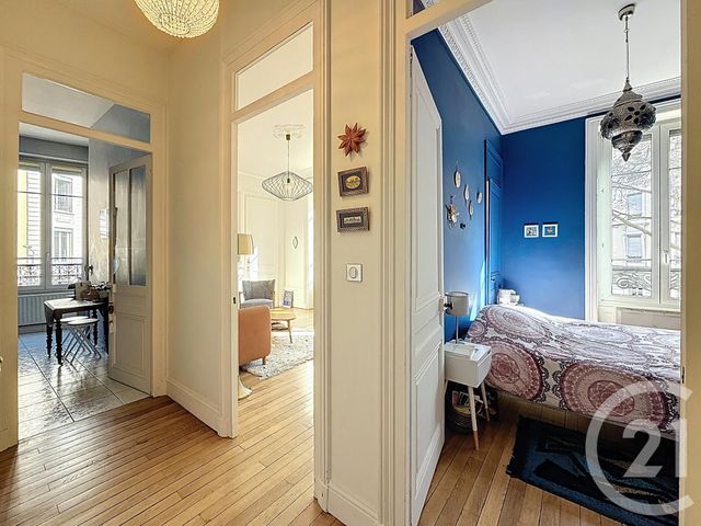 Appartement F2 bis à vendre - 2 pièces - 56.8 m2 - LYON - 69007 - RHONE-ALPES - Century 21 Le 7 De Coeur