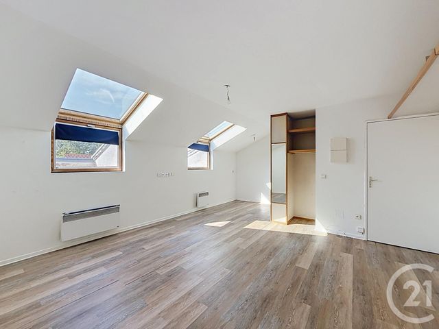 Appartement Studio à vendre - 1 pièce - 27.87 m2 - LYON - 69007 - RHONE-ALPES - Century 21 Le 7 De Coeur