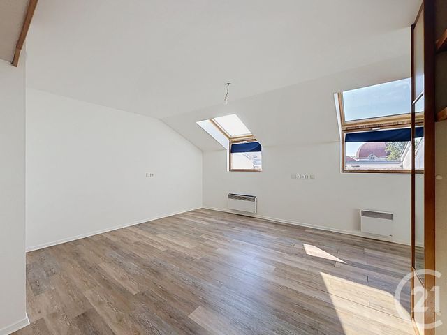 Appartement Studio à vendre - 1 pièce - 27.87 m2 - LYON - 69007 - RHONE-ALPES - Century 21 Le 7 De Coeur