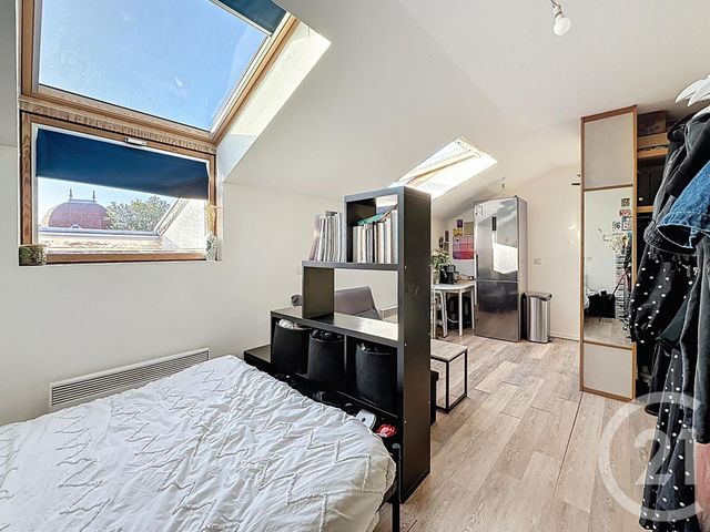 Appartement Studio à vendre - 1 pièce - 27.87 m2 - LYON - 69007 - RHONE-ALPES - Century 21 Le 7 De Coeur