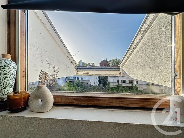 Appartement Studio à vendre - 1 pièce - 27.87 m2 - LYON - 69007 - RHONE-ALPES - Century 21 Le 7 De Coeur