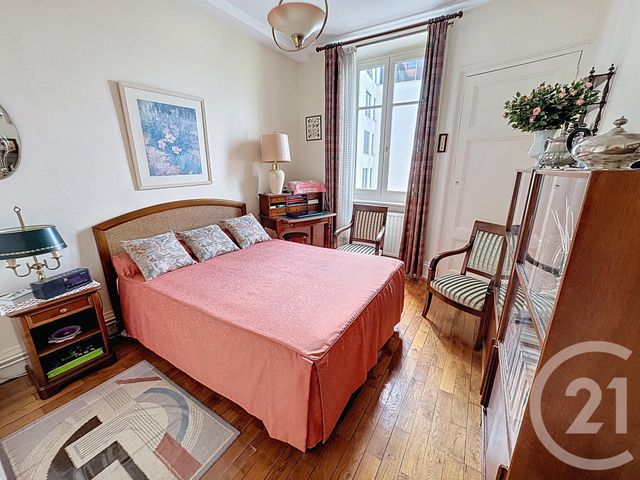 Appartement F2 à vendre - 2 pièces - 51.4 m2 - LYON - 69007 - RHONE-ALPES - Century 21 Le 7 De Coeur