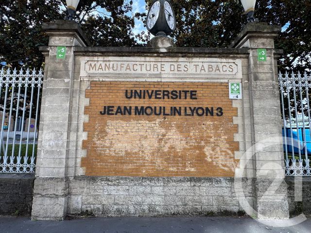 Appartement F2 à vendre - 2 pièces - 51.4 m2 - LYON - 69007 - RHONE-ALPES - Century 21 Le 7 De Coeur