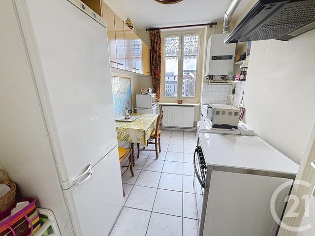 Appartement F2 à vendre - 2 pièces - 51.4 m2 - LYON - 69007 - RHONE-ALPES - Century 21 Le 7 De Coeur