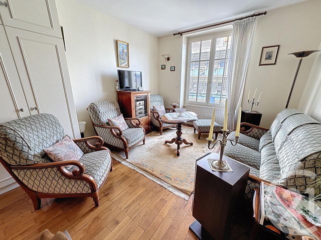 Appartement F2 à vendre - 2 pièces - 51.4 m2 - LYON - 69007 - RHONE-ALPES - Century 21 Le 7 De Coeur