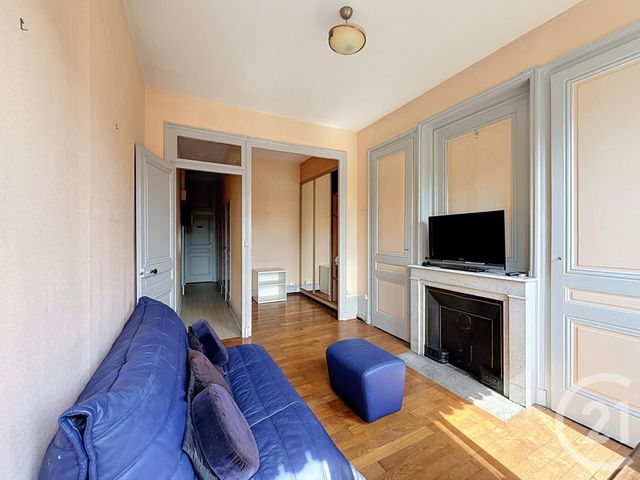 Appartement F1 bis à vendre - 2 pièces - 34.5 m2 - LYON - 69007 - RHONE-ALPES - Century 21 Le 7 De Coeur