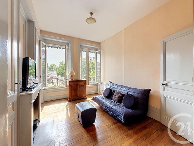 Appartement F1 bis à vendre - 2 pièces - 34.5 m2 - LYON - 69007 - RHONE-ALPES - Century 21 Le 7 De Coeur