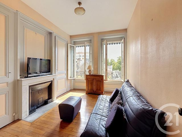 Appartement F1 bis à vendre - 2 pièces - 34.5 m2 - LYON - 69007 - RHONE-ALPES - Century 21 Le 7 De Coeur