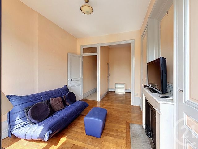 Appartement F1 bis à vendre - 2 pièces - 34.5 m2 - LYON - 69007 - RHONE-ALPES - Century 21 Le 7 De Coeur