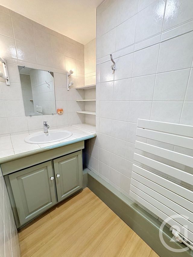 Appartement F5 à vendre - 5 pièces - 109.81 m2 - LYON - 69003 - RHONE-ALPES - Century 21 Le 7 De Coeur