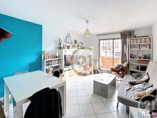 Appartement F4 à vendre - 4 pièces - 83.61 m2 - LYON - 69007 - RHONE-ALPES - Century 21 Le 7 De Coeur