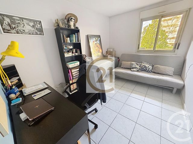 Appartement F4 à vendre - 4 pièces - 83.61 m2 - LYON - 69007 - RHONE-ALPES - Century 21 Le 7 De Coeur