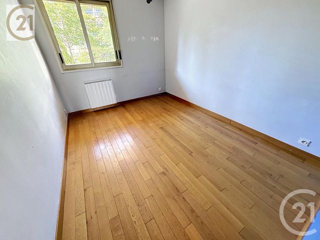 Appartement F4 à vendre - 4 pièces - 83.61 m2 - LYON - 69007 - RHONE-ALPES - Century 21 Le 7 De Coeur