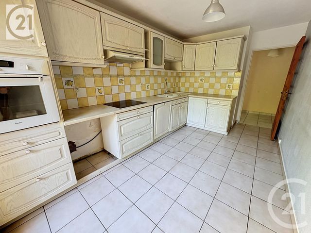 Appartement F4 à vendre - 4 pièces - 83.61 m2 - LYON - 69007 - RHONE-ALPES - Century 21 Le 7 De Coeur