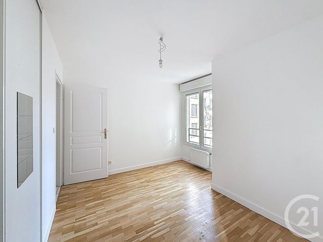 Appartement F3 bis à vendre - 3 pièces - 85.22 m2 - LYON - 69007 - RHONE-ALPES - Century 21 Le 7 De Coeur