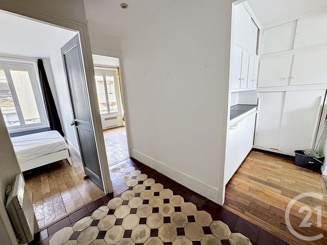 Appartement à vendre - 2 pièces - 42.1 m2 - LYON - 69003 - RHONE-ALPES - Century 21 Le 7 De Coeur