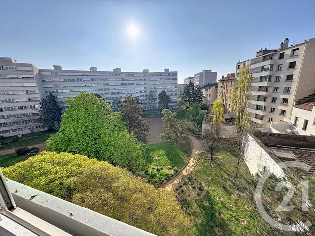 Appartement F5 à vendre - 5 pièces - 102.42 m2 - LYON - 69007 - RHONE-ALPES - Century 21 Le 7 De Coeur