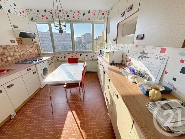 Appartement F5 à vendre - 5 pièces - 102.42 m2 - LYON - 69007 - RHONE-ALPES - Century 21 Le 7 De Coeur