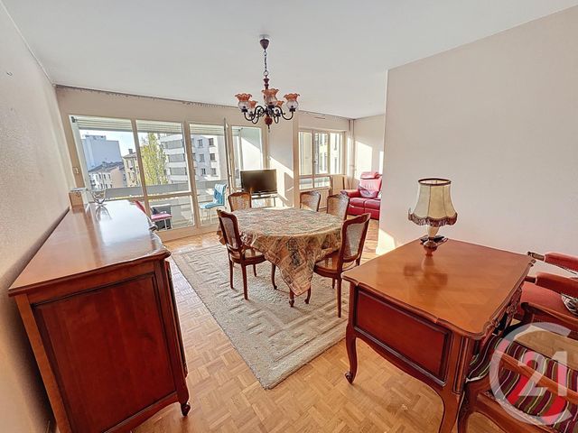 Appartement F5 à vendre - 5 pièces - 102.42 m2 - LYON - 69007 - RHONE-ALPES - Century 21 Le 7 De Coeur