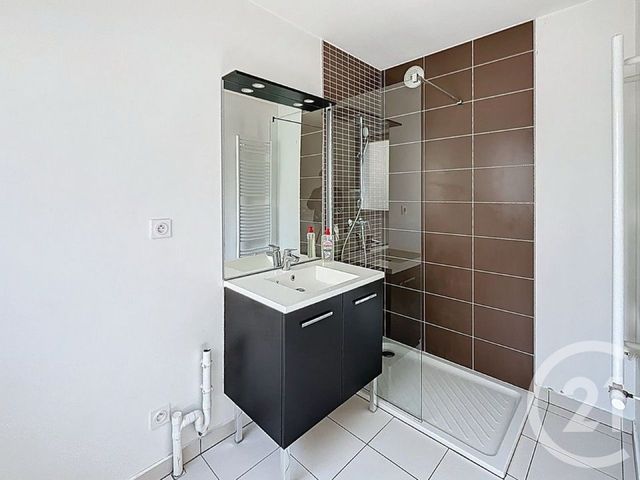 Appartement F2 à vendre - 2 pièces - 45.38 m2 - LYON - 69007 - RHONE-ALPES - Century 21 Le 7 De Coeur
