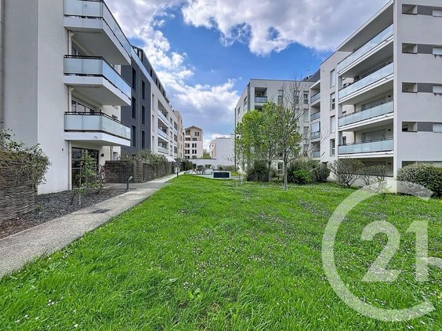 Appartement F2 à vendre - 2 pièces - 45.38 m2 - LYON - 69007 - RHONE-ALPES - Century 21 Le 7 De Coeur