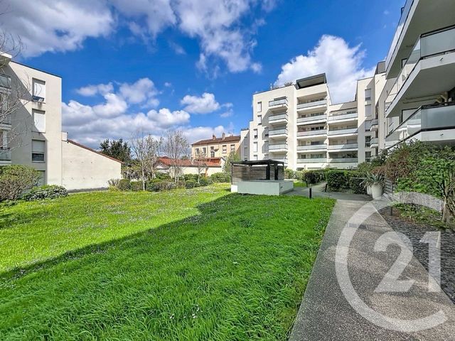 Appartement F2 à vendre - 2 pièces - 45.38 m2 - LYON - 69007 - RHONE-ALPES - Century 21 Le 7 De Coeur