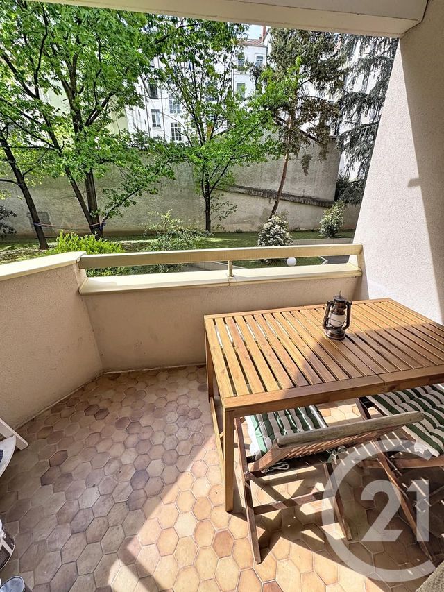 Appartement F4 à vendre - 4 pièces - 112.0 m2 - LYON - 69007 - RHONE-ALPES - Century 21 Le 7 De Coeur