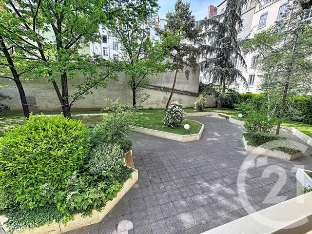 Appartement F4 à vendre - 4 pièces - 112.0 m2 - LYON - 69007 - RHONE-ALPES - Century 21 Le 7 De Coeur