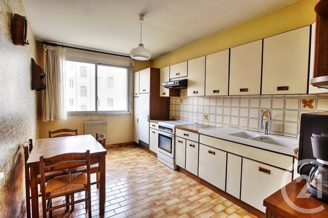 Appartement F3 à vendre - 3 pièces - 78.65 m2 - LYON - 69007 - RHONE-ALPES - Century 21 Le 7 De Coeur