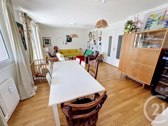 Appartement T3 à vendre - 4 pièces - 73.31 m2 - VILLEURBANNE - 69 - RHONE-ALPES - Century 21 Le 7 De Coeur