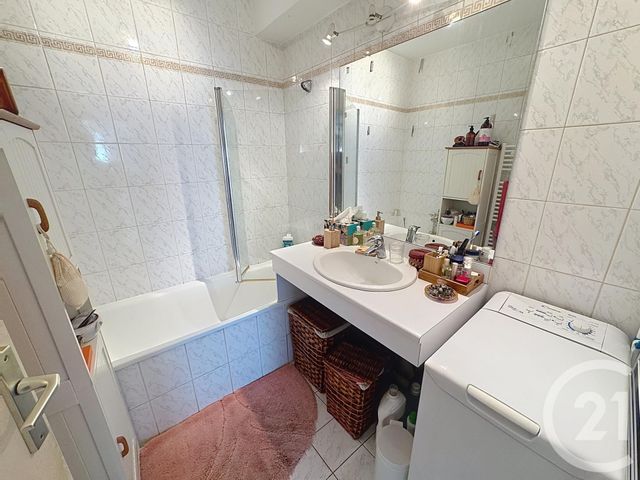 Appartement F2 à vendre - 2 pièces - 50.79 m2 - LYON - 69009 - RHONE-ALPES - Century 21 Le 7 De Coeur