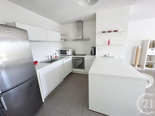 Appartement F3 à vendre - 3 pièces - 68.0 m2 - LYON - 69007 - RHONE-ALPES - Century 21 Le 7 De Coeur