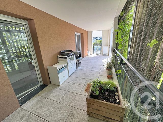 Appartement F3 à vendre - 3 pièces - 68.0 m2 - LYON - 69007 - RHONE-ALPES - Century 21 Le 7 De Coeur