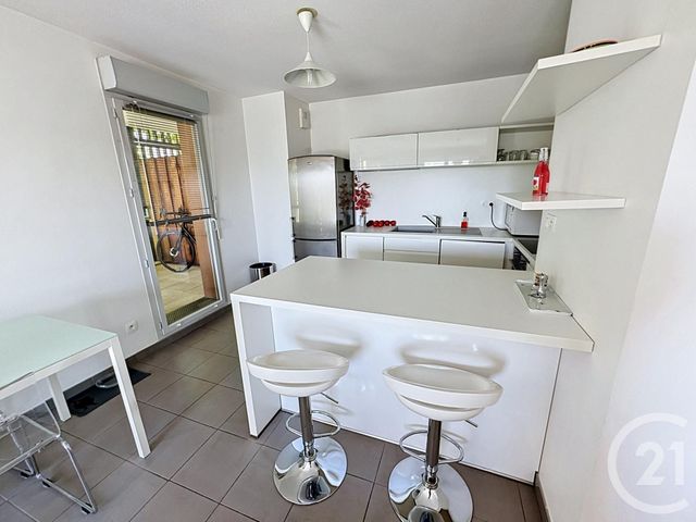 Appartement F3 à vendre - 3 pièces - 68.0 m2 - LYON - 69007 - RHONE-ALPES - Century 21 Le 7 De Coeur