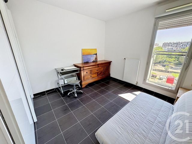 Appartement F3 à vendre - 3 pièces - 68.0 m2 - LYON - 69007 - RHONE-ALPES - Century 21 Le 7 De Coeur