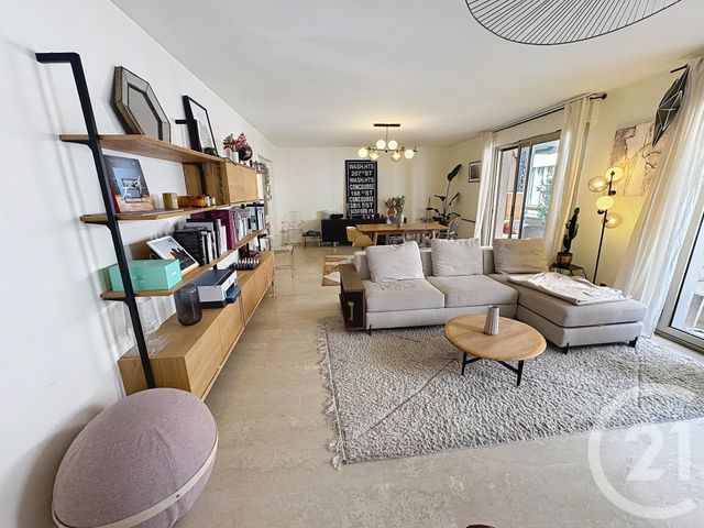 Appartement F5 à vendre - 5 pièces - 112.0 m2 - LYON - 69007 - RHONE-ALPES - Century 21 Le 7 De Coeur