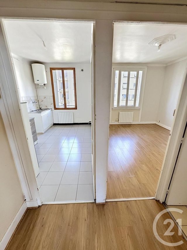 Appartement F2 à vendre - 2 pièces - 47.01 m2 - LYON - 69008 - RHONE-ALPES - Century 21 Le 7 De Coeur