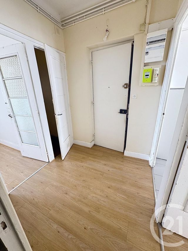 Appartement F2 à vendre - 2 pièces - 47.01 m2 - LYON - 69008 - RHONE-ALPES - Century 21 Le 7 De Coeur
