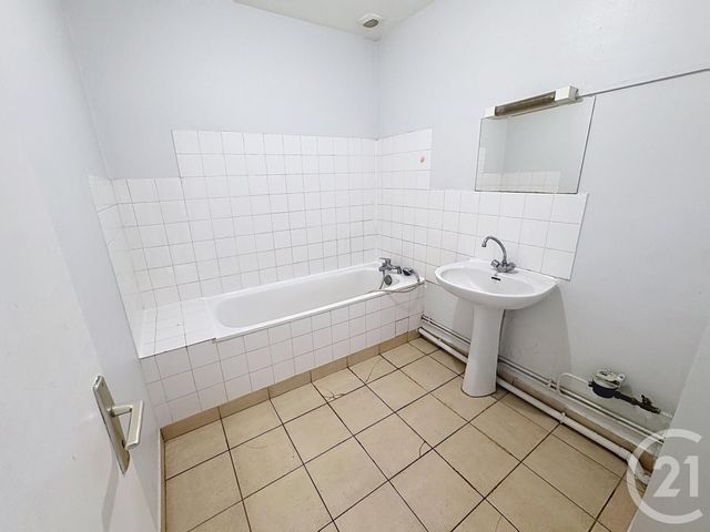 Appartement F2 à vendre - 2 pièces - 47.01 m2 - LYON - 69008 - RHONE-ALPES - Century 21 Le 7 De Coeur