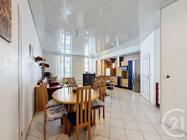 Appartement F3 à vendre - 3 pièces - 74.23 m2 - LYON - 69007 - RHONE-ALPES - Century 21 Le 7 De Coeur