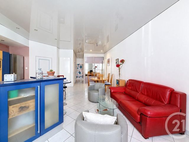 Appartement F3 à vendre - 3 pièces - 74.23 m2 - LYON - 69007 - RHONE-ALPES - Century 21 Le 7 De Coeur