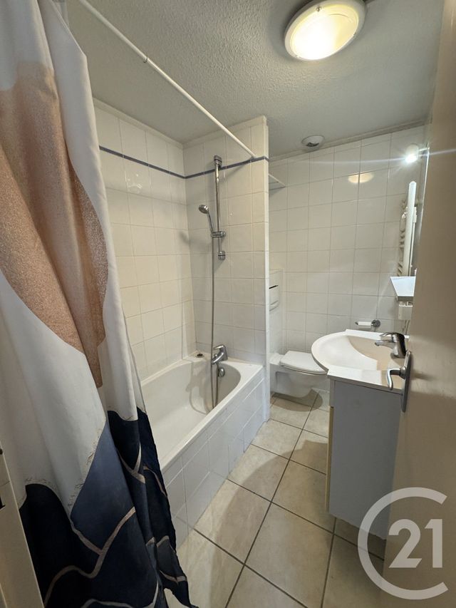 Appartement F1 à vendre - 1 pièce - 21.38 m2 - LYON - 69009 - RHONE-ALPES - Century 21 Le 7 De Coeur