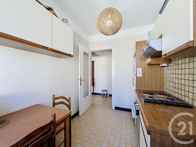 Appartement F3 à vendre - 3 pièces - 58.03 m2 - LYON - 69007 - RHONE-ALPES - Century 21 Le 7 De Coeur