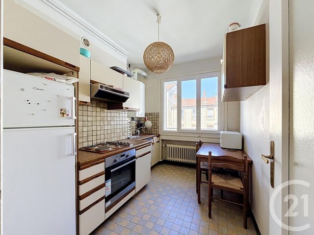 Appartement F3 à vendre - 3 pièces - 58.03 m2 - LYON - 69007 - RHONE-ALPES - Century 21 Le 7 De Coeur