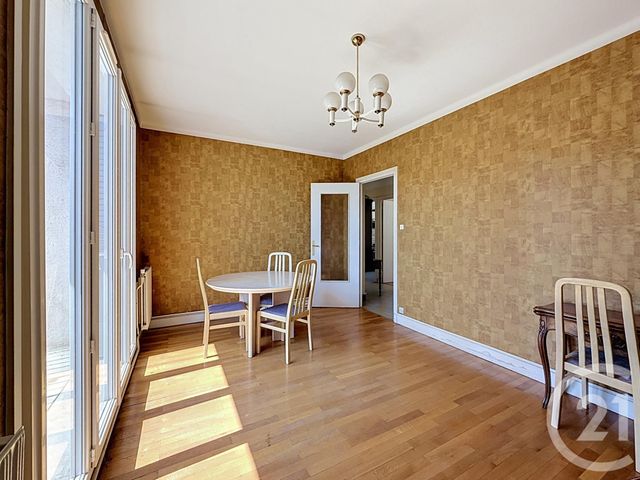 Appartement F3 à vendre - 3 pièces - 58.03 m2 - LYON - 69007 - RHONE-ALPES - Century 21 Le 7 De Coeur